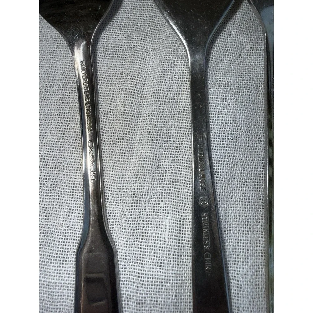 Lot Of 9 Stainless Steel Flatware Mixed , Oneida , Japan , Korea ,‎ Some Vintage